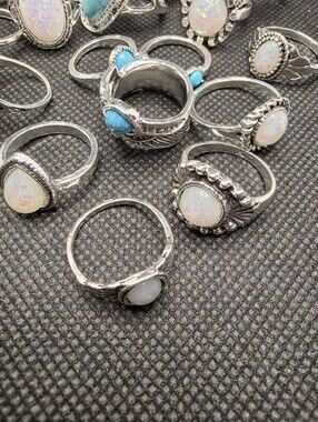 Fashion Rings Mixed Alloy Electroplated Silver Tone Lot Of 20 Rings